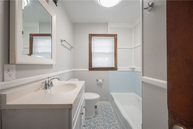 421 S Lincoln Street, Neosho, MO 64850