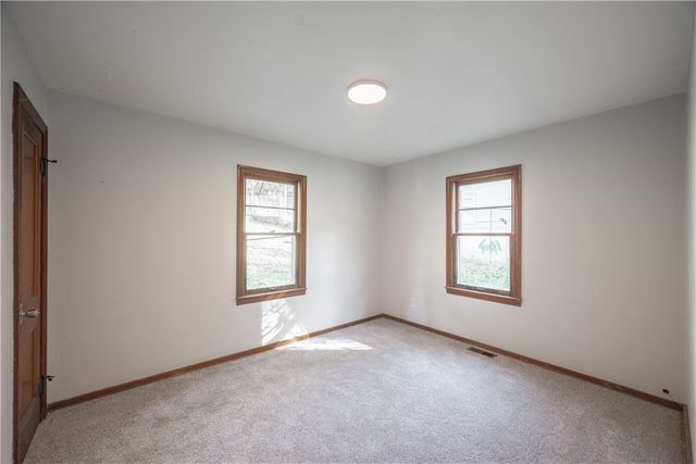 421 S Lincoln Street, Neosho, MO 64850