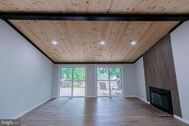 459 LAND OR, Ruther Glen, VA 22546