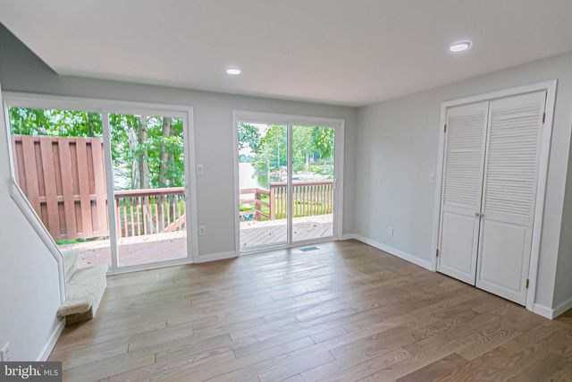 459 LAND OR, Ruther Glen, VA 22546