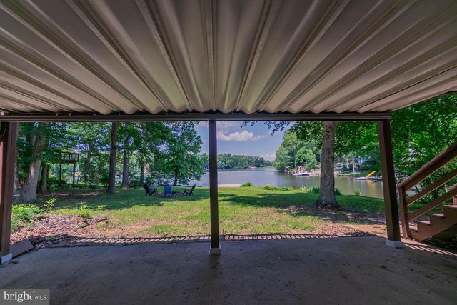 459 LAND OR, Ruther Glen, VA 22546