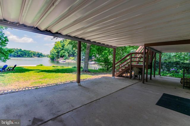 459 LAND OR, Ruther Glen, VA 22546