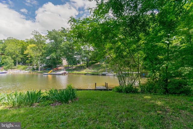 459 LAND OR, Ruther Glen, VA 22546