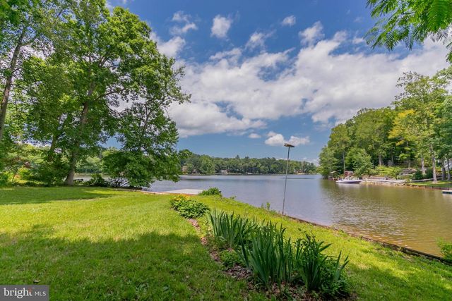 459 LAND OR, Ruther Glen, VA 22546