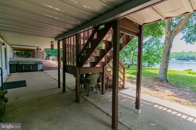 459 LAND OR, Ruther Glen, VA 22546