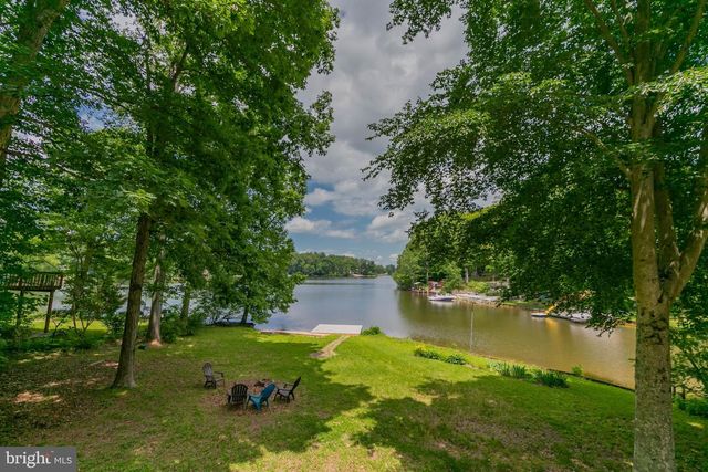 459 LAND OR, Ruther Glen, VA 22546