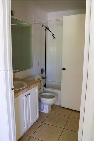 15770 SW 106th Ter 305, Miami, FL 33196