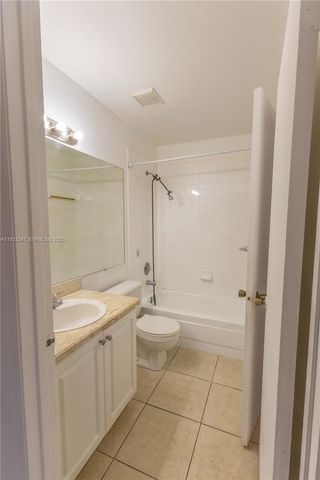 15770 SW 106th Ter 305, Miami, FL 33196