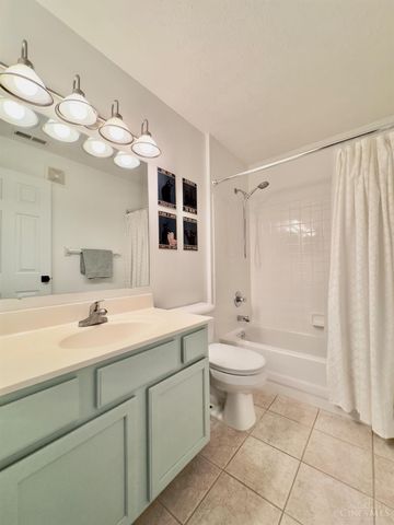 12021 Carrington Lane, Loveland, OH 45140