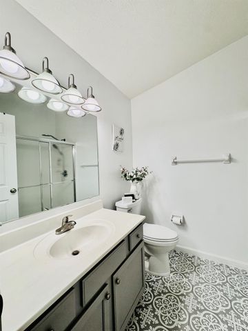 12021 Carrington Lane, Loveland, OH 45140