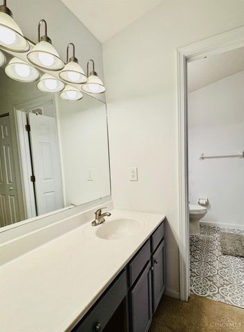 12021 Carrington Lane, Loveland, OH 45140