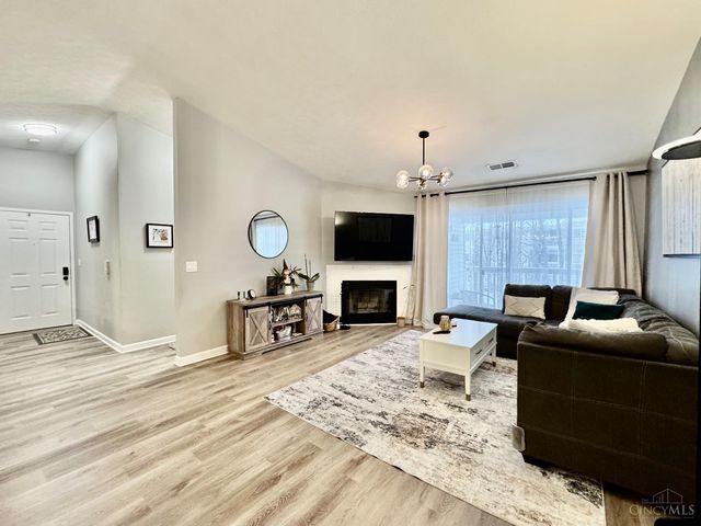 12021 Carrington Lane, Loveland, OH 45140