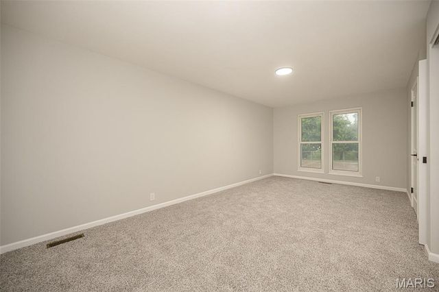 2111 Shoreham Drive, Florissant, MO 63033