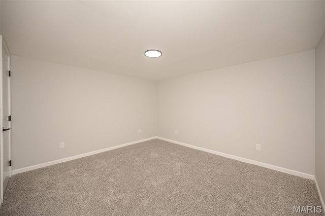 2111 Shoreham Drive, Florissant, MO 63033