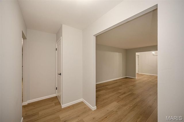 2111 Shoreham Drive, Florissant, MO 63033
