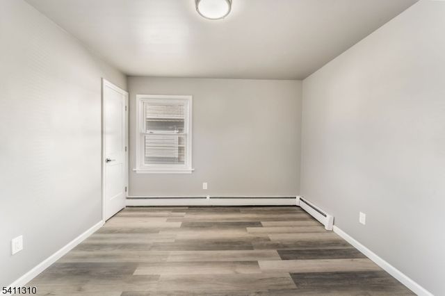 701 Mccandless Pl, Linden City, NJ 07036