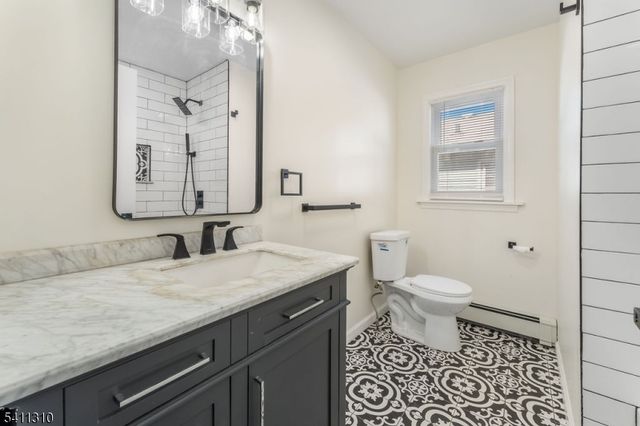 701 Mccandless Pl, Linden City, NJ 07036