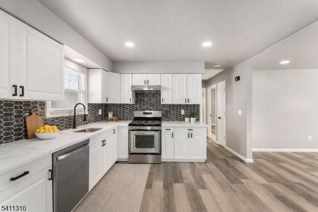 701 Mccandless Pl, Linden City, NJ 07036