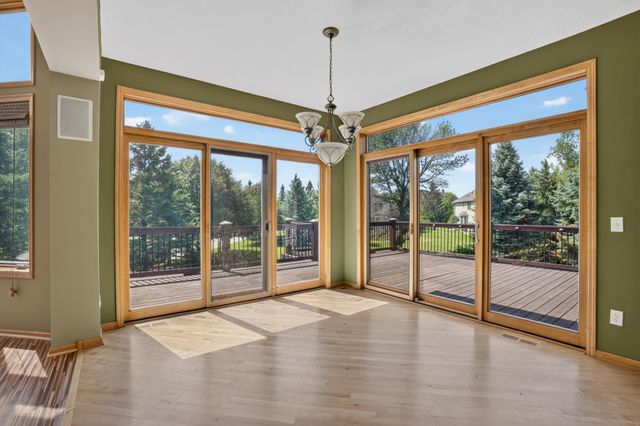 18897 Explorer Trail, Eden Prairie, MN 55347