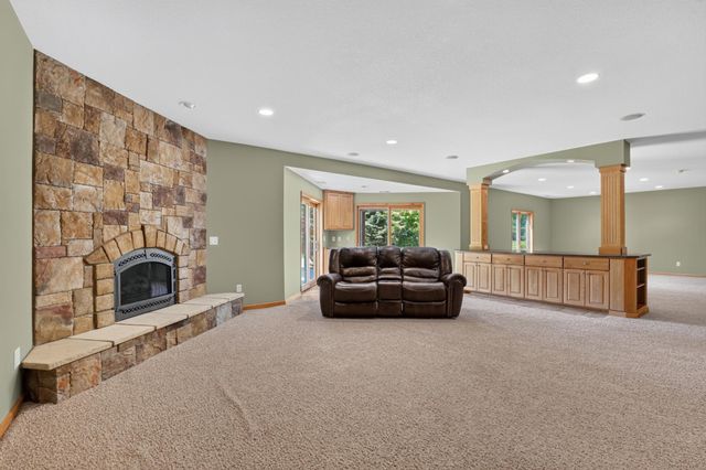 18897 Explorer Trail, Eden Prairie, MN 55347