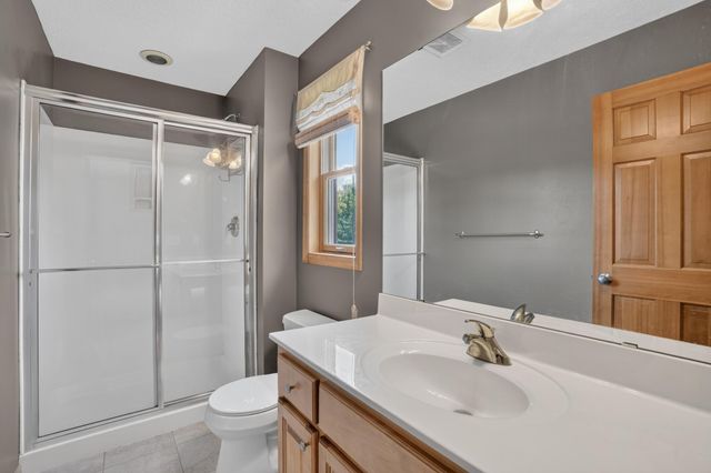 18897 Explorer Trail, Eden Prairie, MN 55347