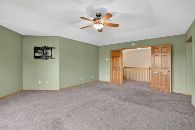 18897 Explorer Trail, Eden Prairie, MN 55347