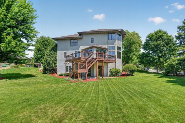 18897 Explorer Trail, Eden Prairie, MN 55347