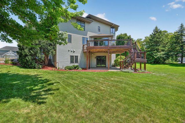 18897 Explorer Trail, Eden Prairie, MN 55347