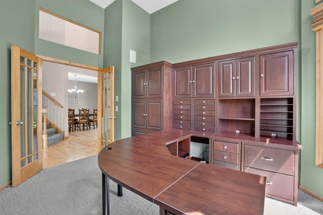 18897 Explorer Trail, Eden Prairie, MN 55347