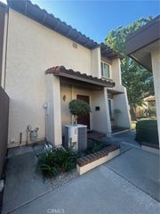 5640 E Plaza De Amantes, Anaheim Hills, CA 92807