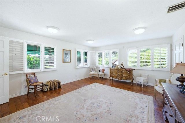 2393 Allen Avenue, Altadena, CA 91001