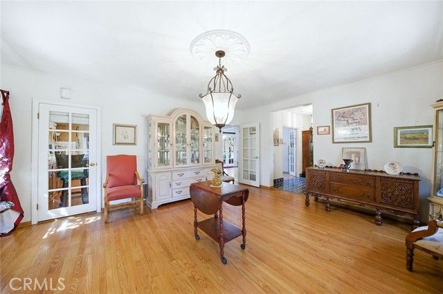 2393 Allen Avenue, Altadena, CA 91001