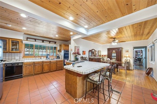 2393 Allen Avenue, Altadena, CA 91001