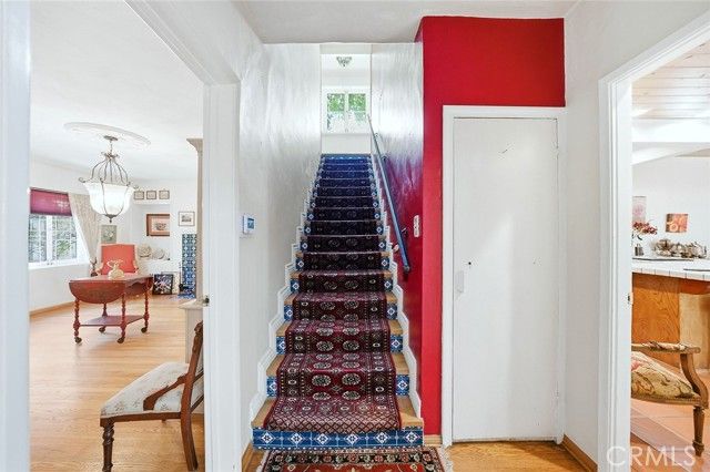 2393 Allen Avenue, Altadena, CA 91001