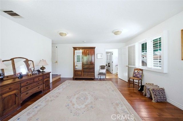 2393 Allen Avenue, Altadena, CA 91001