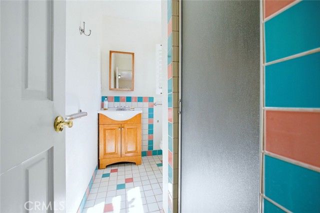 2393 Allen Avenue, Altadena, CA 91001