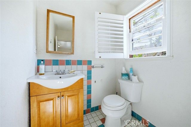 2393 Allen Avenue, Altadena, CA 91001