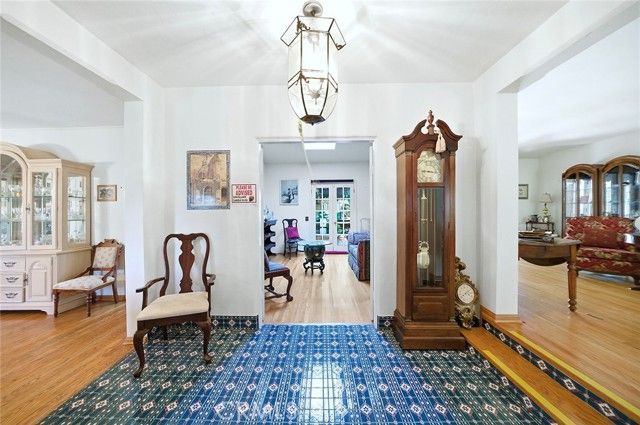 2393 Allen Avenue, Altadena, CA 91001