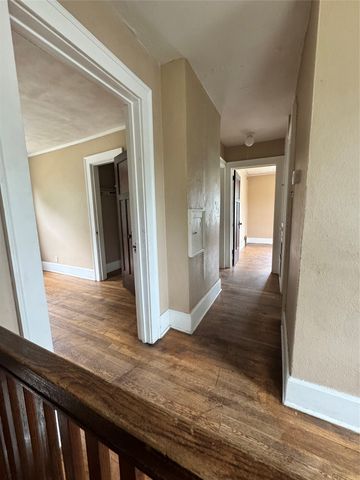 1600 E 13th Street, Des Moines, IA 50316