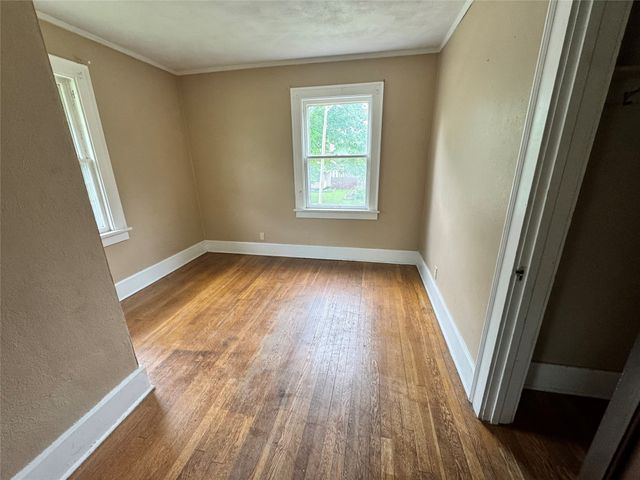 1600 E 13th Street, Des Moines, IA 50316