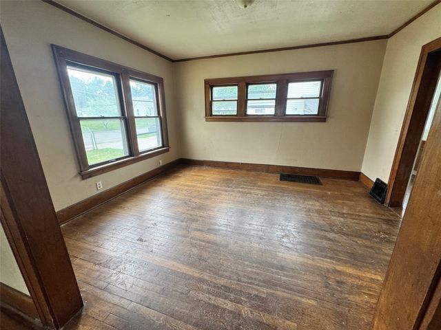 1600 E 13th Street, Des Moines, IA 50316