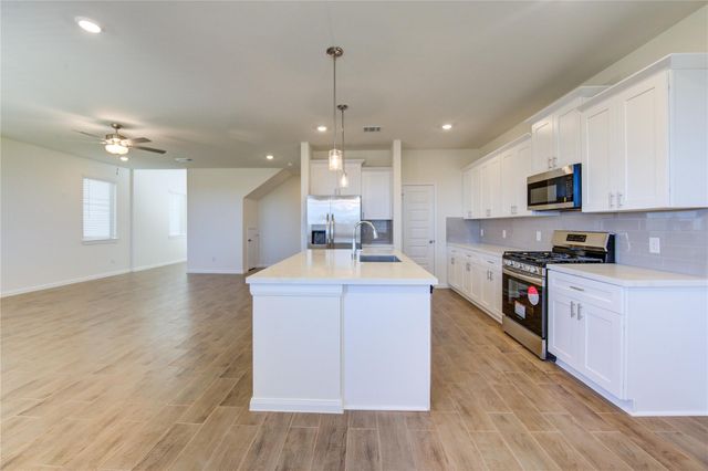 21707 Cypress Trellis Drive, Cypress, TX 77433