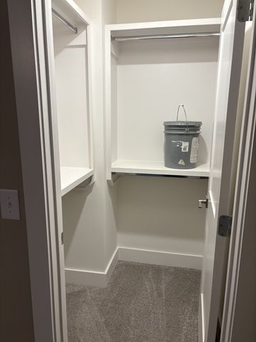 920 Licinius Ln, Murfreesboro, TN 37128