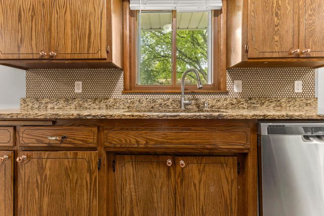 8460 Westbend Road, Golden Valley, MN 55427