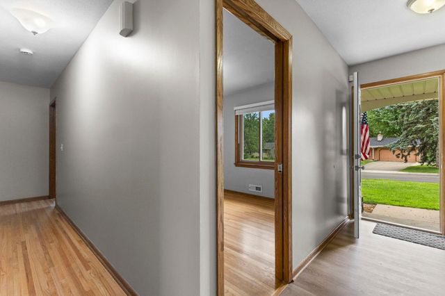 8460 Westbend Road, Golden Valley, MN 55427