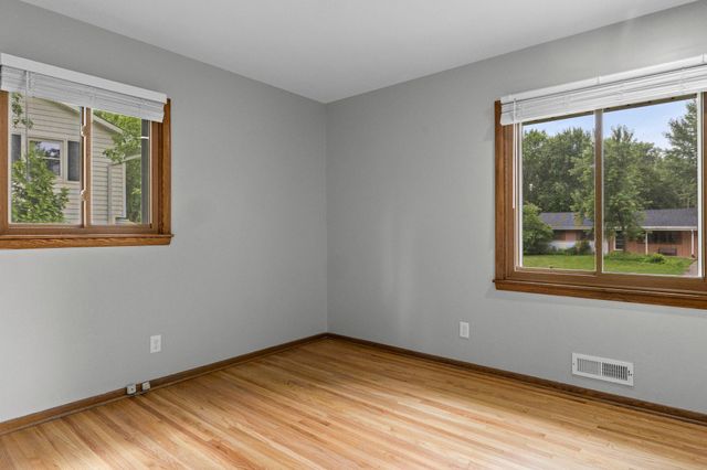 8460 Westbend Road, Golden Valley, MN 55427