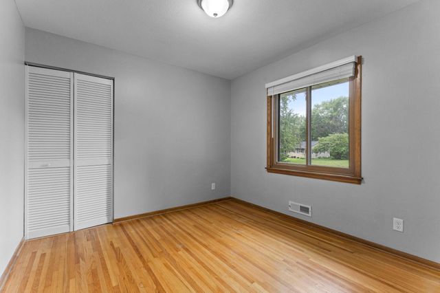 8460 Westbend Road, Golden Valley, MN 55427