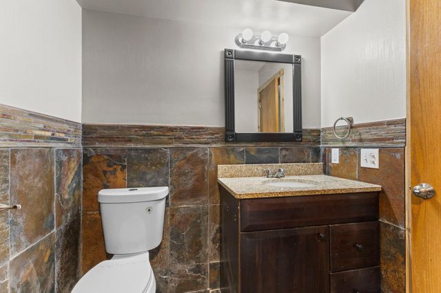 8460 Westbend Road, Golden Valley, MN 55427