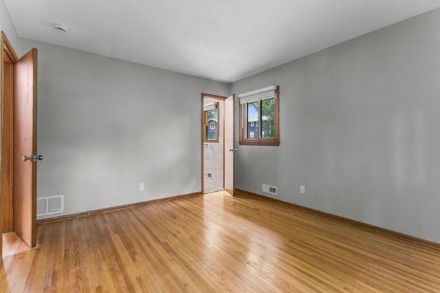 8460 Westbend Road, Golden Valley, MN 55427