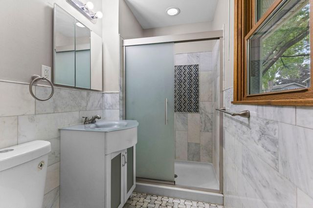 8460 Westbend Road, Golden Valley, MN 55427